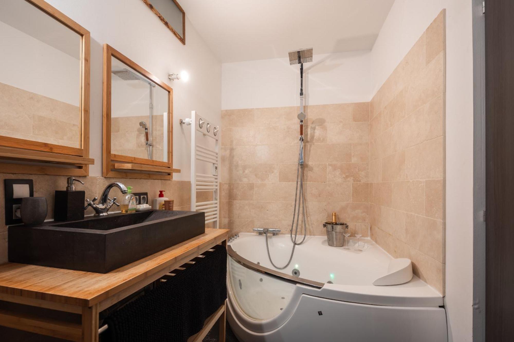 Appartement Spacieux Au Coeur D'Angers Etage 1 - 6 Personnes Екстер'єр фото